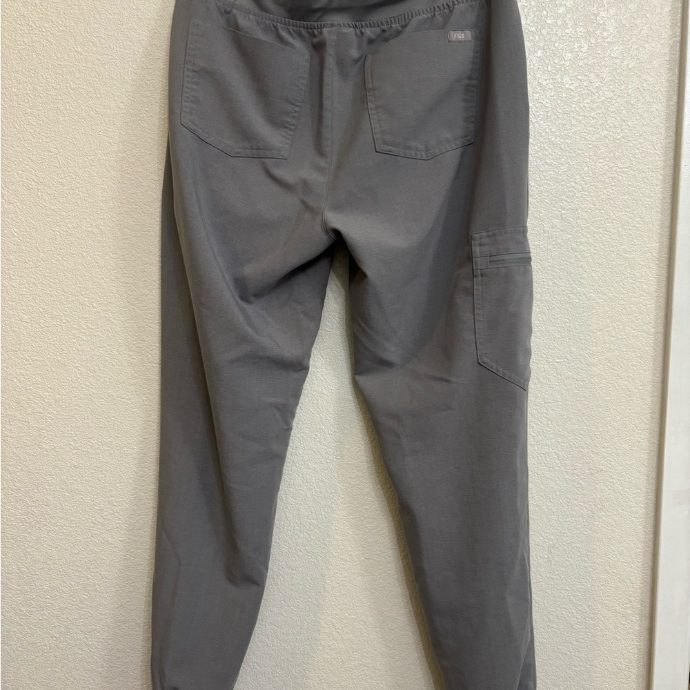 FIGS Bundle Zamora Jogger Scrub Pants - Rust & Graphite Gray - Picture 4 of 15
